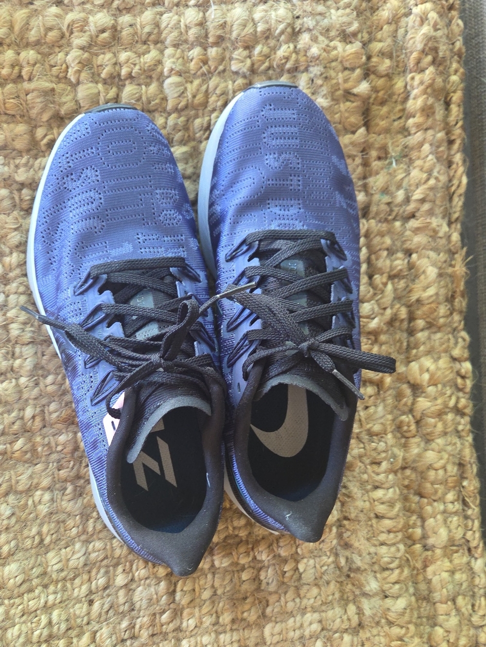 Nike Purple-Blue and Black Athletic Sneakers